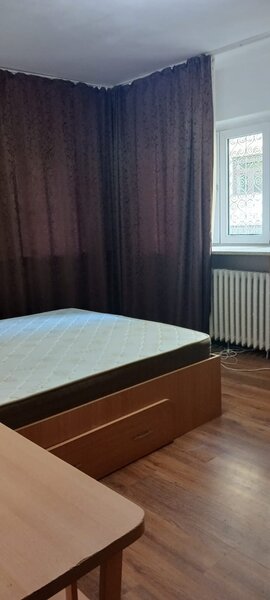 Iancului, bloc mixt, Elev Stefanescu.