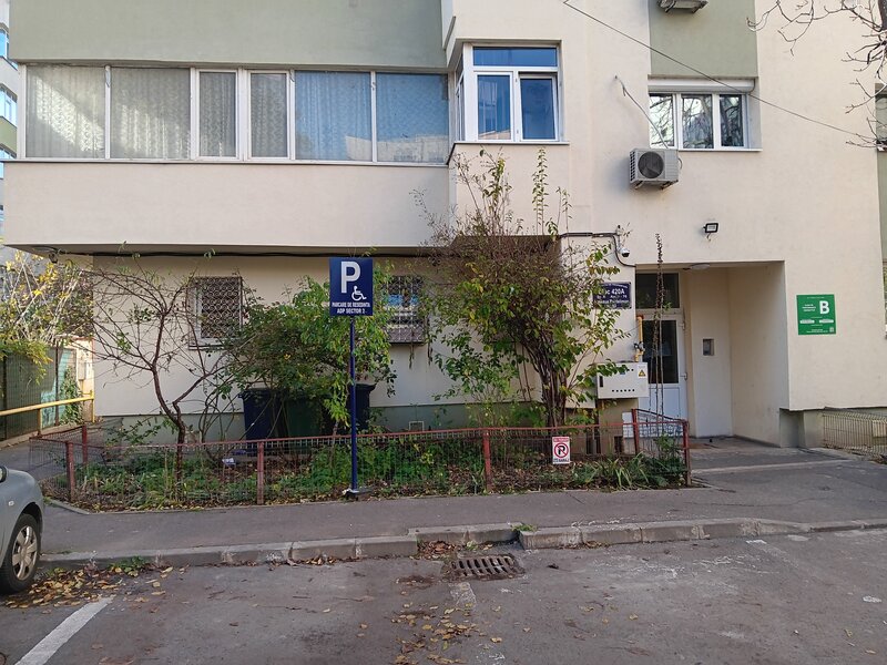 Iancului, bloc mixt, Elev Stefanescu.